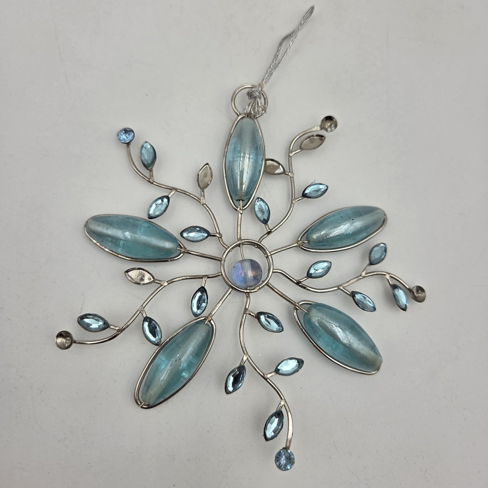 Vintage Snow Flake Silver Metal wire w/ Faceted Crystal/Acrylic Gems Ornament